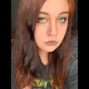 Meet your Posher, Chloe